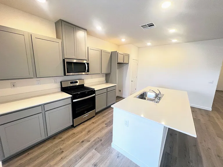 850 Schell Creek Dr — Photo 2