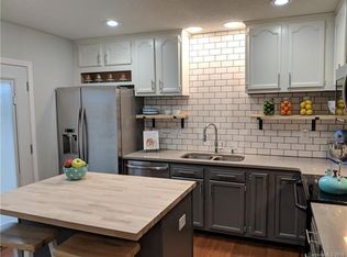 9128 Charminster Ct, Charlotte, NC 28269