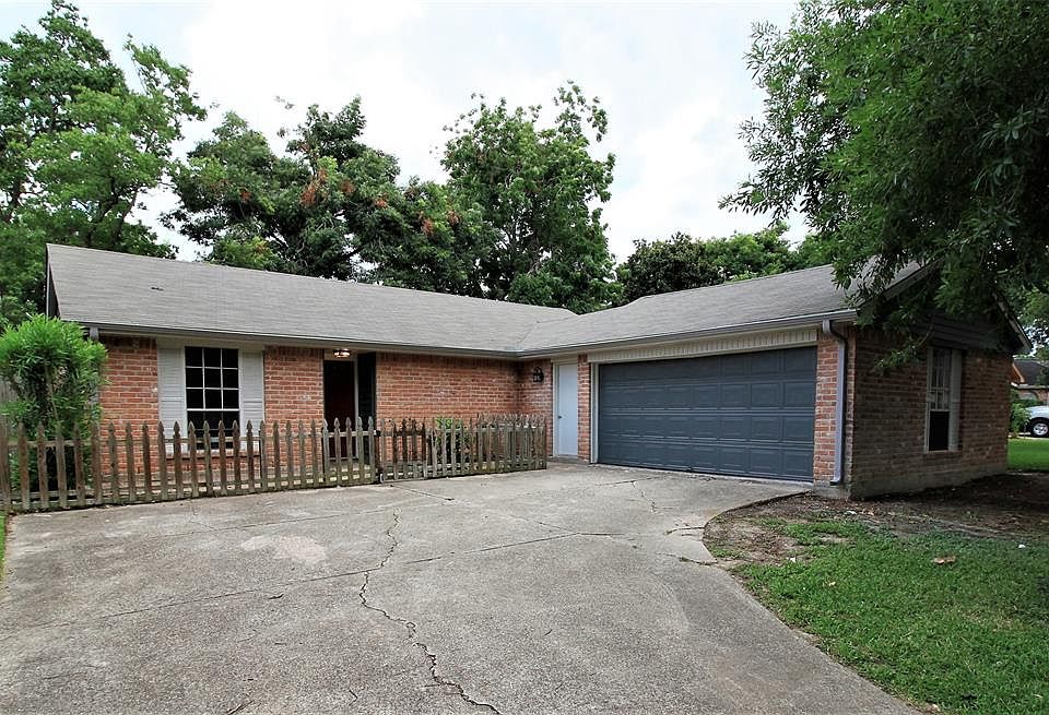 1st image of 14114 Bella Dr