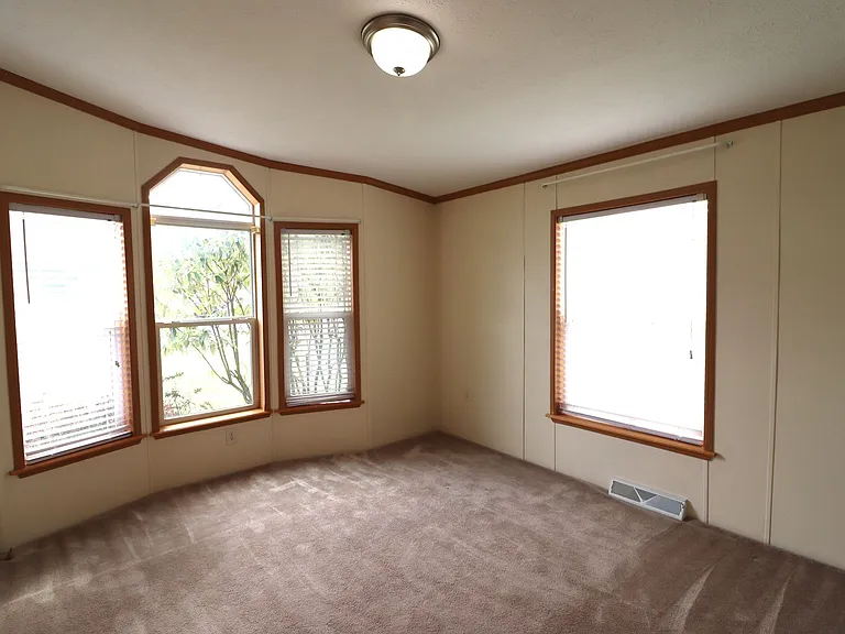 14 Meadowview Dr — Photo 27