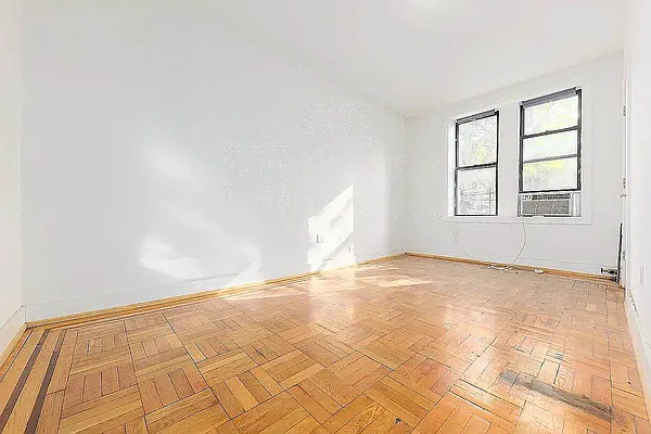Living room, photo 3