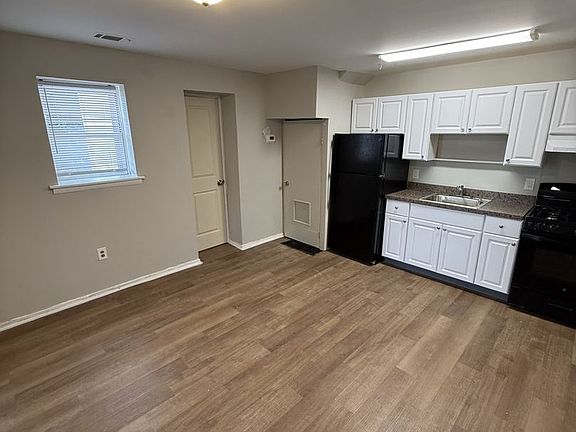 2nd image of 336 W 8th St APT A