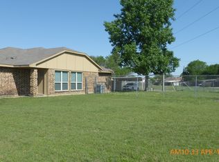 502 W Warrior Trl, Grand Prairie, TX 75052