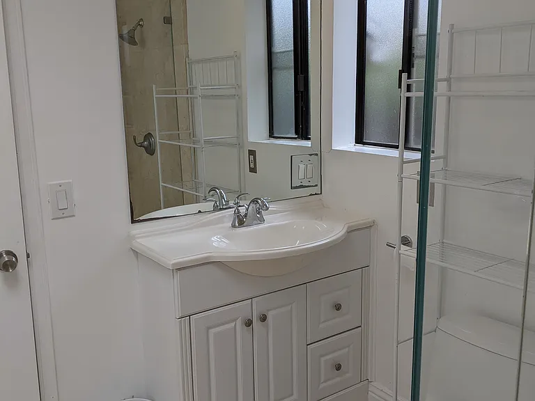 Oakhurst Pl — Photo 14