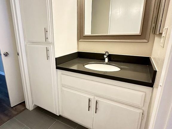 5th image of 259 N Capitol Ave Unit 132