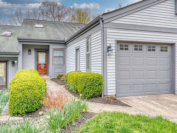 3rd image of 2644 Bryan Station Ln