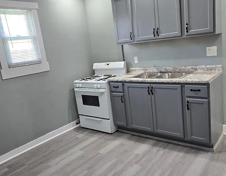 49 Burns Ave #49 — Photo 18