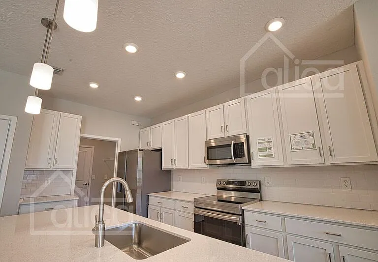 1610 Rada Ln — Photo 19