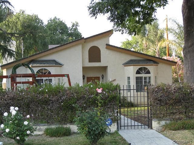 1st image of 23101 Mariano St