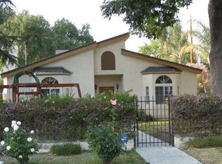 23101 Mariano St, Woodland Hills, CA 91367