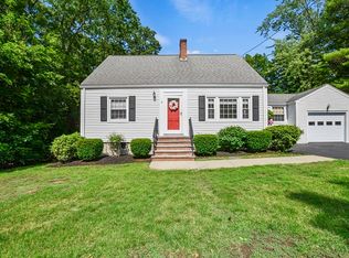 8 Indian Hill Rd, Woburn, MA 01801