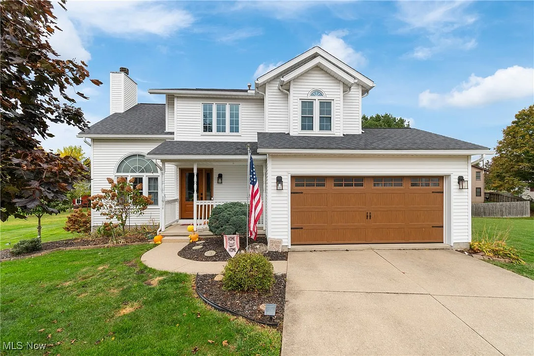 1011 Brooke Way photo 1