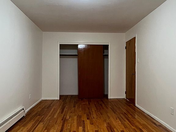 5th image of 7R Dorval Ave