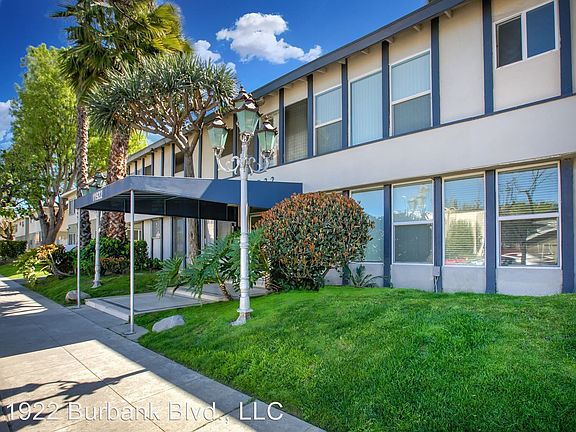 2nd image of 11922 Burbank Blvd APT 26