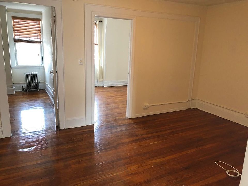 1st image of 20-43 32nd St #2
