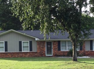 11 Glendale Dr, Selma, AL 36701