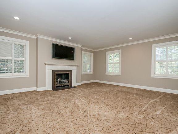 2nd image of 636 Brewer Dr