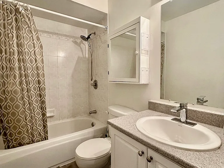 6 Crystal Park Cres #1 — Photo 22