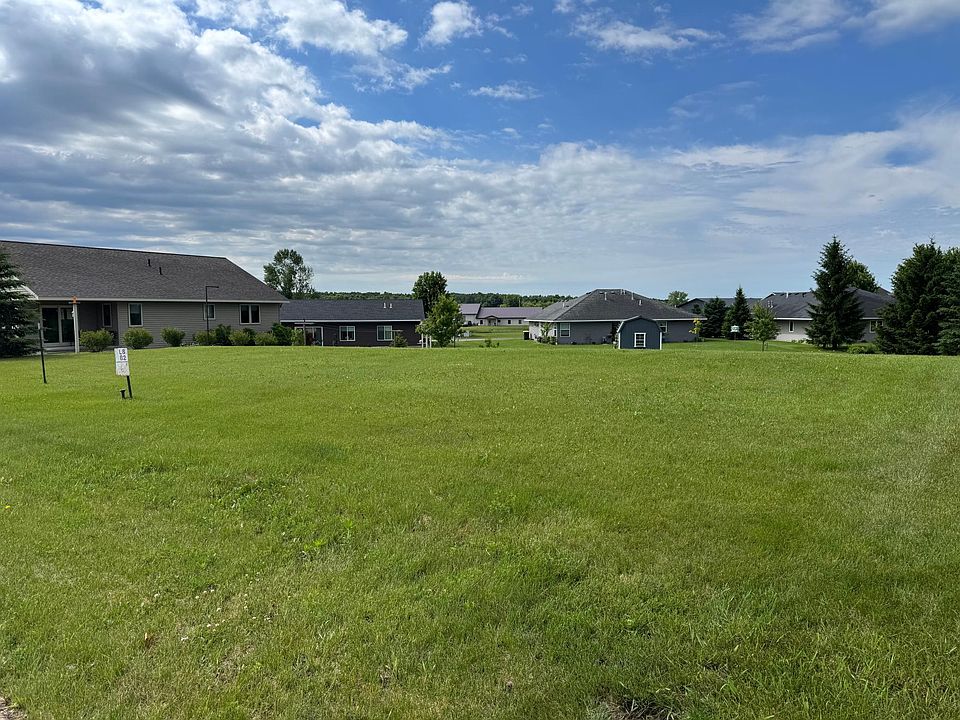 1st image of 636 W River Dr