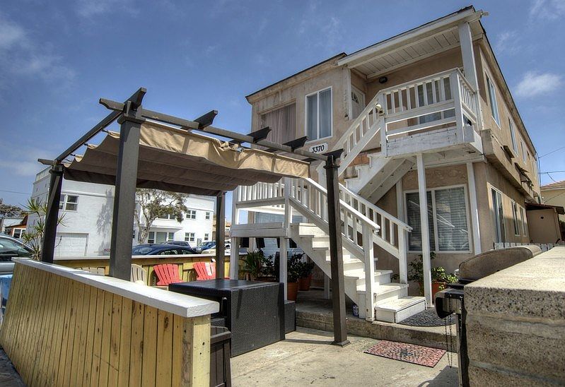 1st image of 3368 Mission Blvd