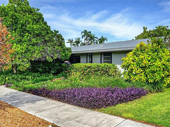 2nd image of 5821 SW 89th Pl