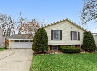 4127 Sturgis Dr, Cedar Falls, IA 50613