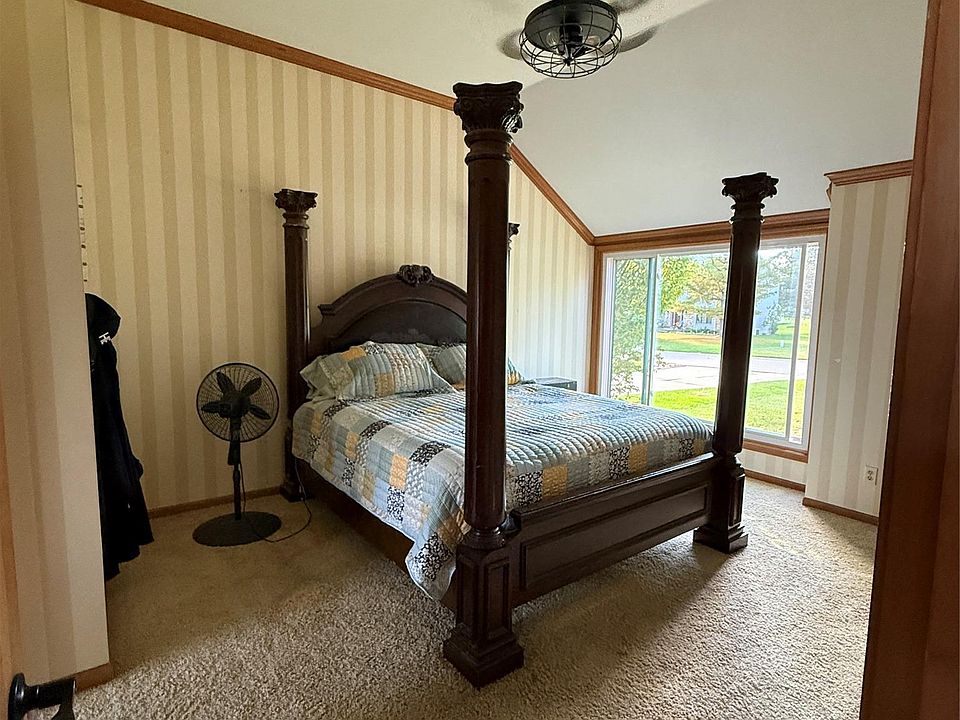 12220 Moceri Dr, photo 19