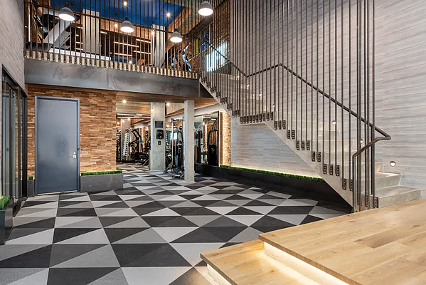 Rented by The KCI Group | media 42