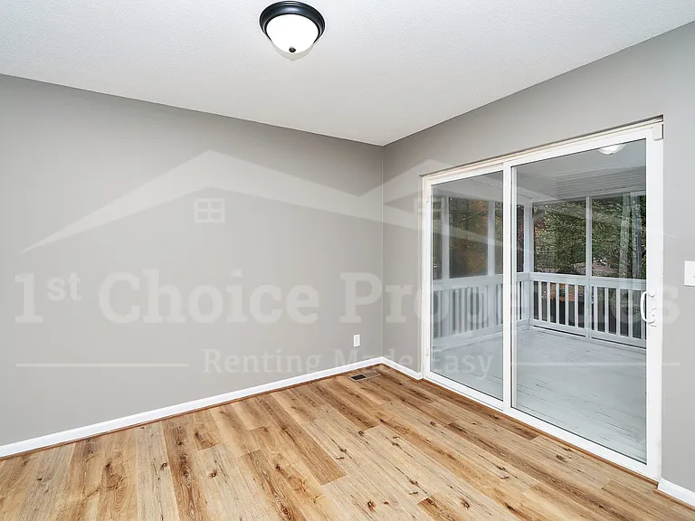 18 Polaris Cir — Photo 12