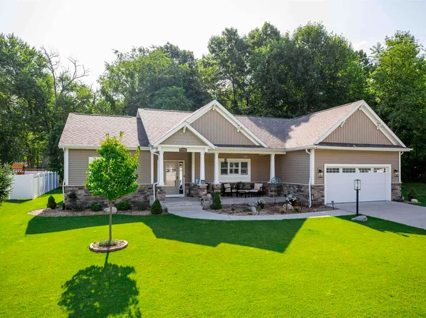 53700 Terre Verde Hills Ct, South Bend, IN 46628