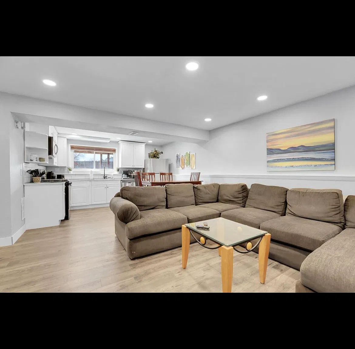 2 bed, 800 sqft, $1,800 — Photo 2