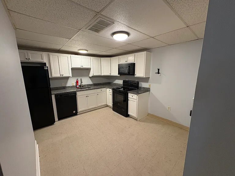 336 E Lincoln Highway — Photo 36