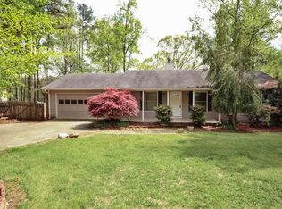 2489 Forestdale Dr, Dacula, GA 30019