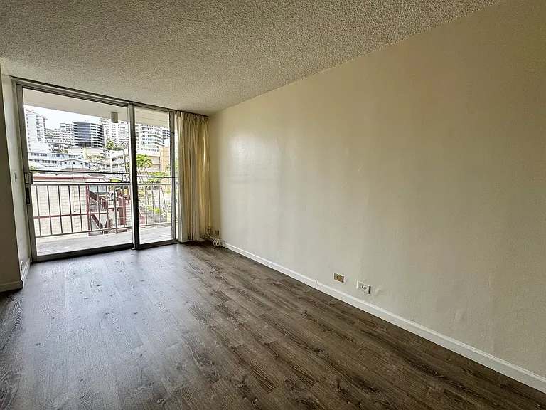 1535 Pensacola St #412 — Photo 4