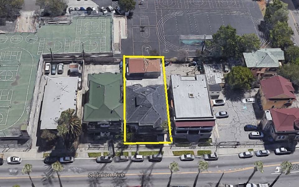2nd image of 1030 S Union Ave