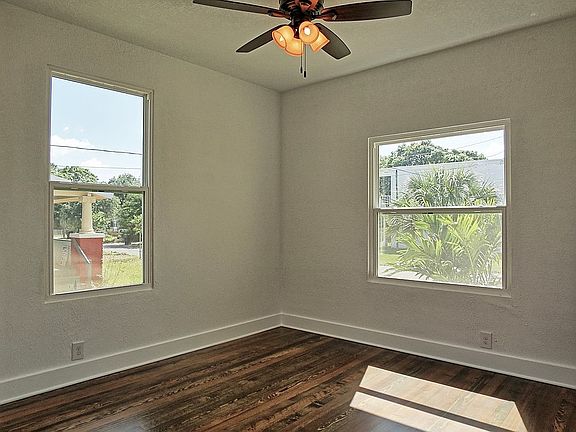 3rd image of 6015 N Highland Ave