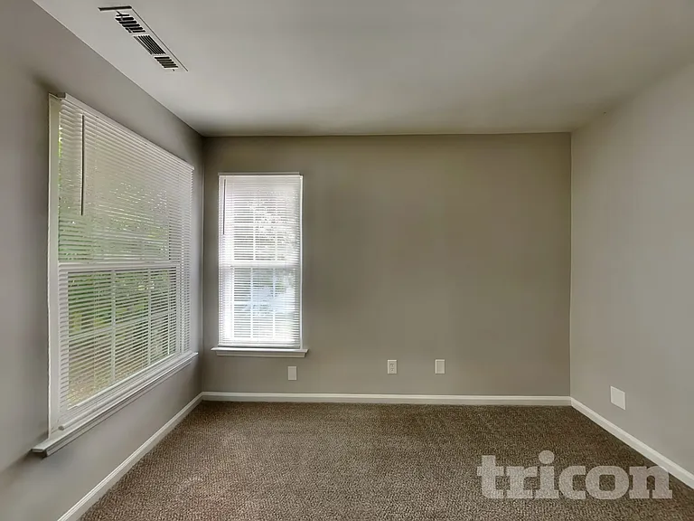 9524 Foggy Meadow Rd — Photo 12