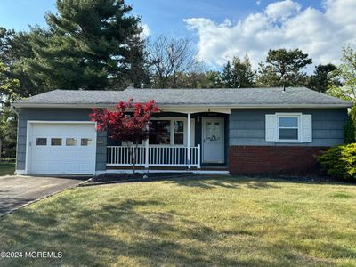 2 Concord Lane, Toms River, NJ, 08757