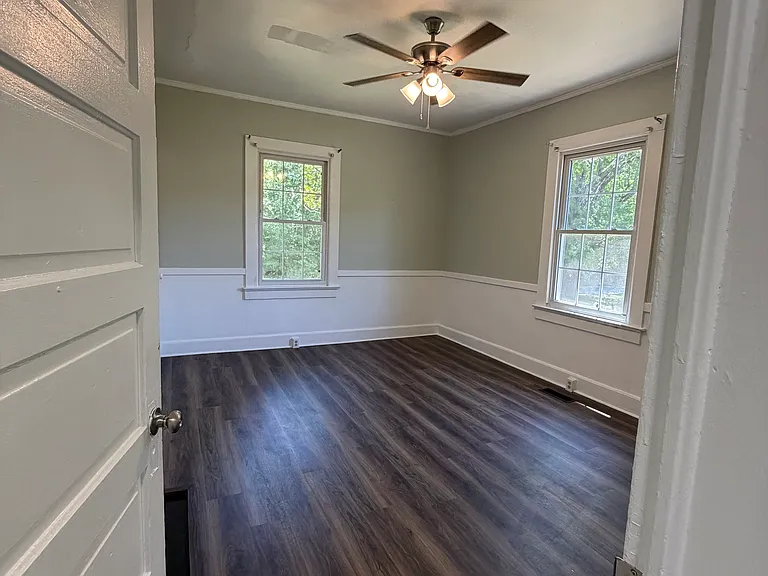 1103 Beaver Dam St — Photo 6
