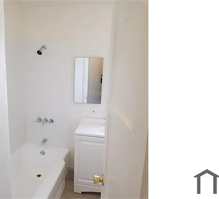 5823 West Blvd — Photo 3