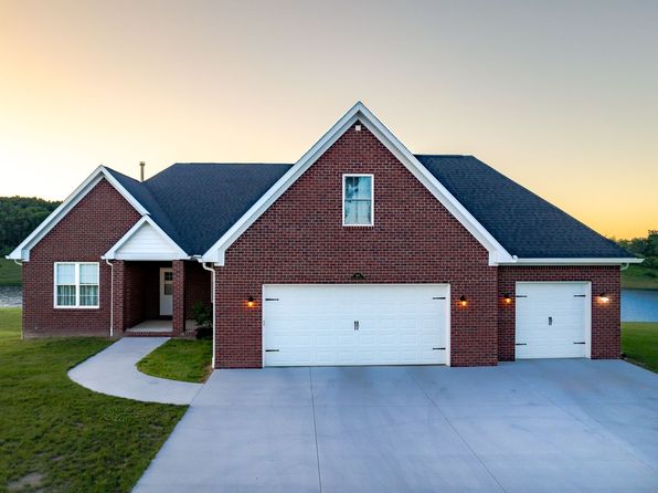 829 N Van Dyke Rd, Imlay City, MI 48444