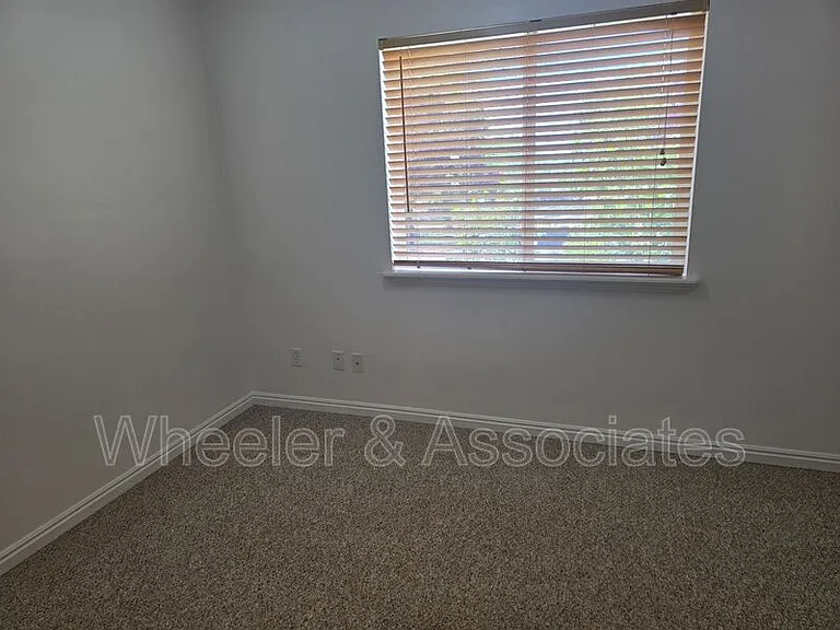 2866 N 575 E — Photo 7