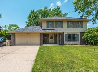 4406 62nd St, Urbandale, IA 50322