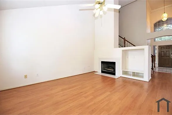4602 Rainbow Valley Ct — Photo 12