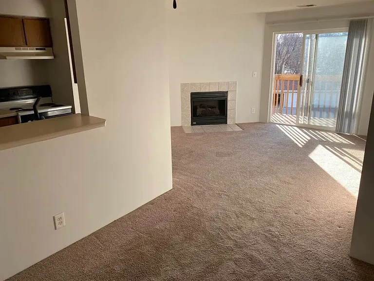 14555 Harrison St #1 — Photo 4