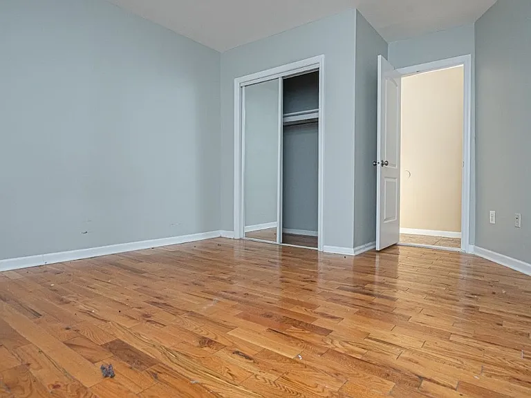 131 Osborne Ter #2F — Photo 9
