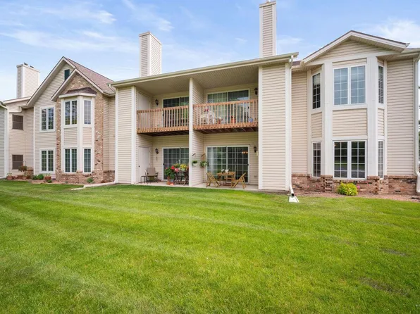 4521 South 124th STREET, New Berlin, WI 53151