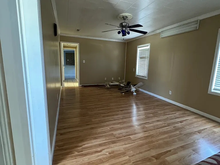 Murray Cir — Photo 18