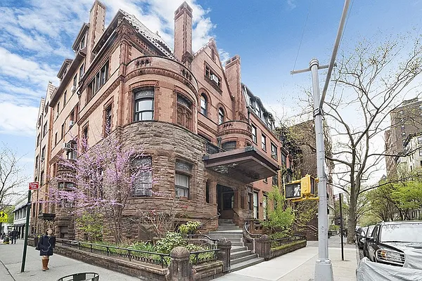 Rented by Citi Habitats | media 11