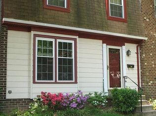 5937 Berkshire Ct, Alexandria, VA 22303